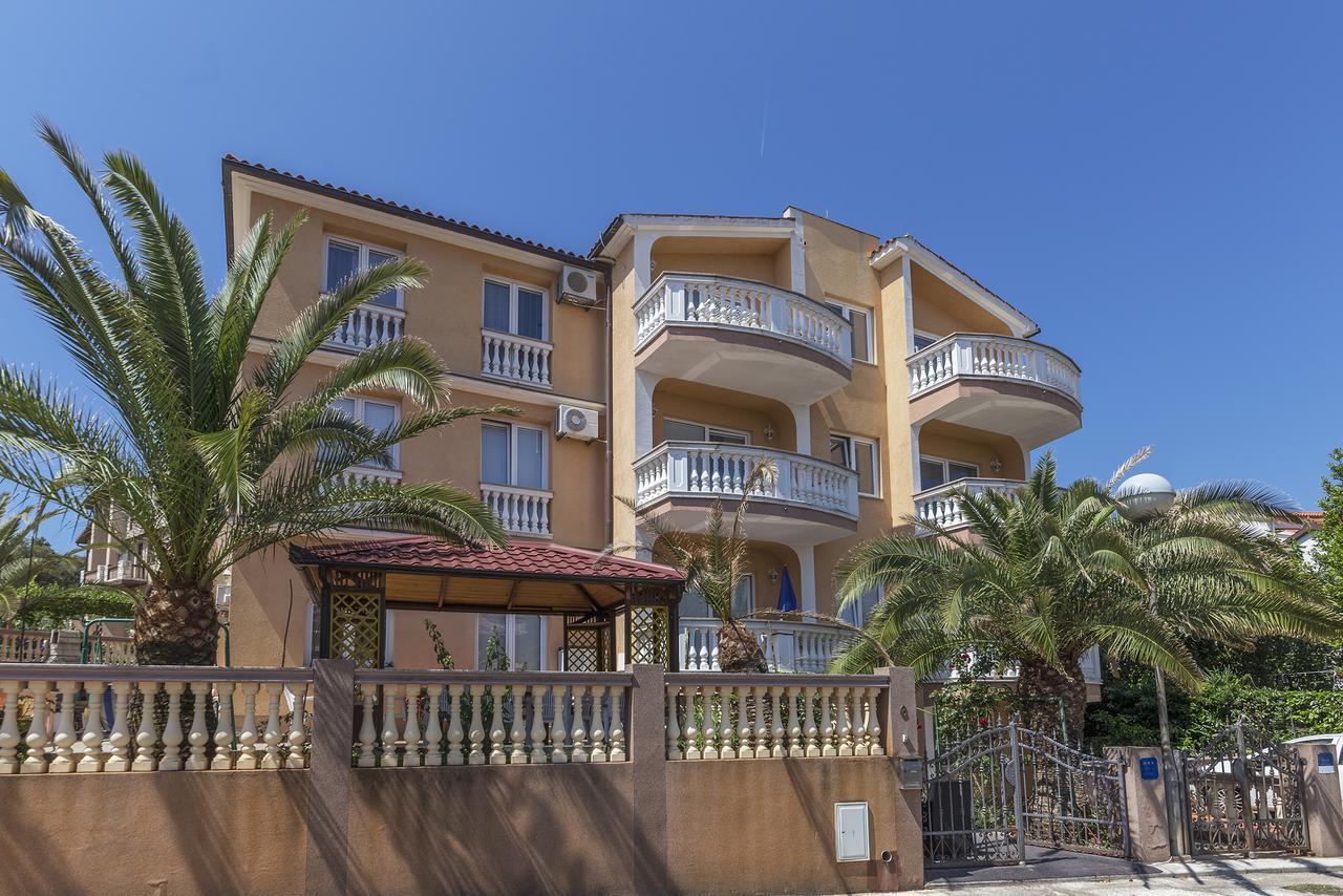 Apartments Canaria PUY Eksteriør bilde